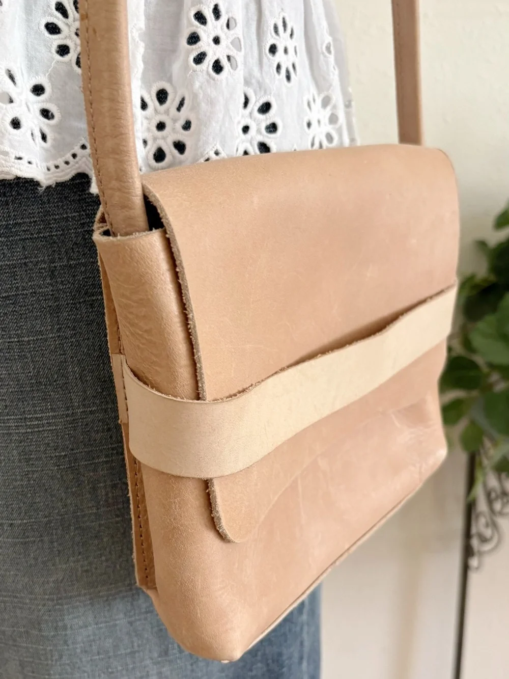 Able soft taupe
